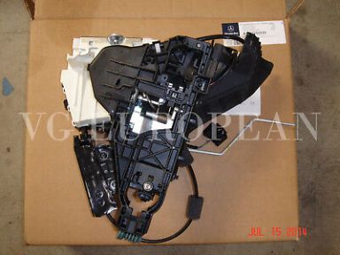 Mercedes-Benz GL-Class Genuine Front Right Door Lock Mechanism GL350 GL550 GL450