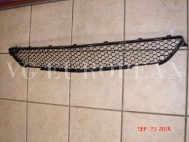 Mercedes W221 Genuine AMG Front Bumper Cover Center Mesh Grille S550 S400 NEW